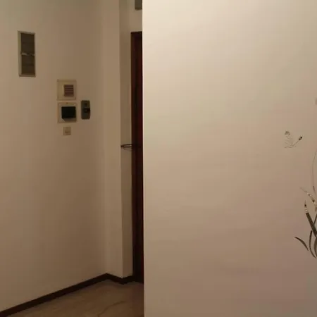 Casa Bilocale In Centro Vicino Stazione Apartment Voghera Exterior photo